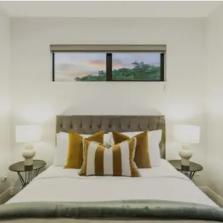Pristine Modern Central Home - Netflix - Heatpump